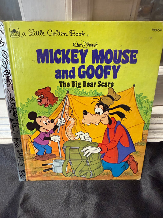 Mickey Mouse & Goofy The Big Bear Scare Children Book