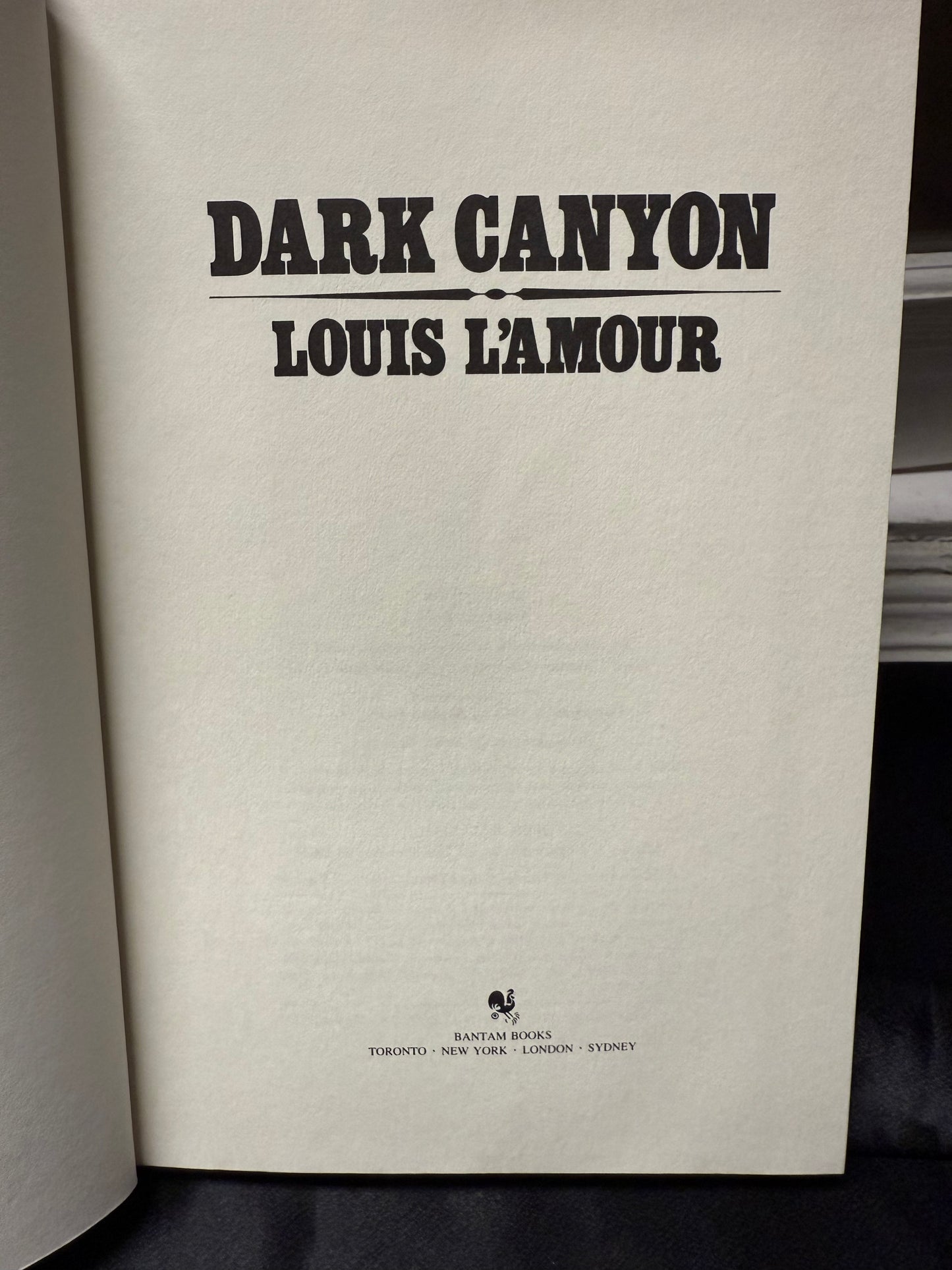 Louis L'Amour Dark Canyon 1983
