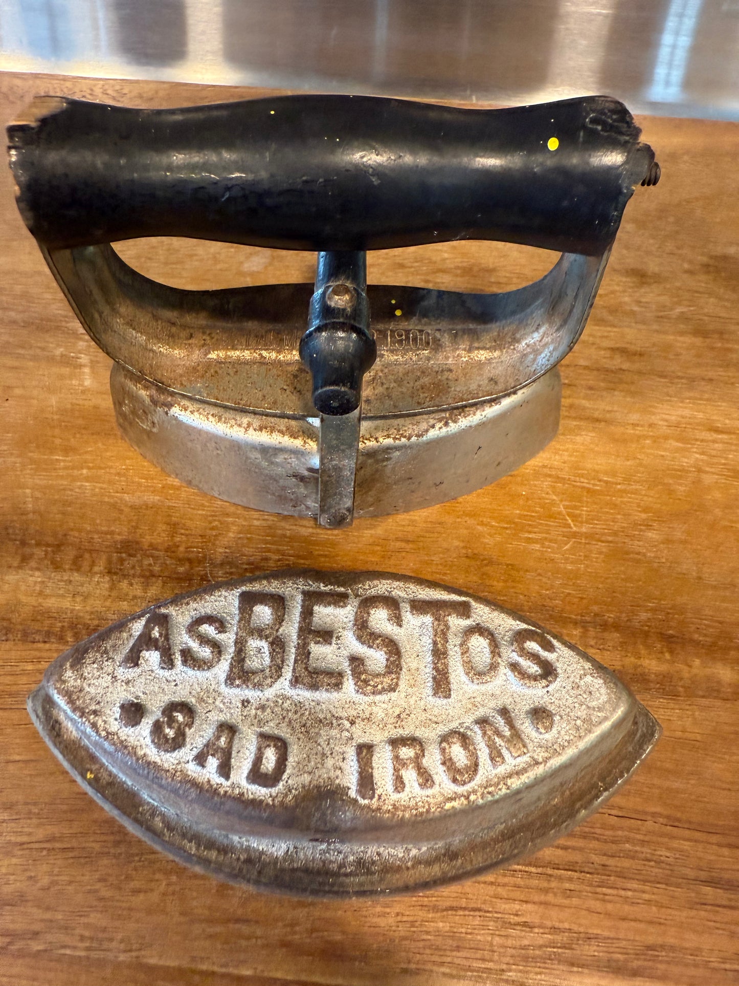 1900 Antique Sad Iron asBESTos