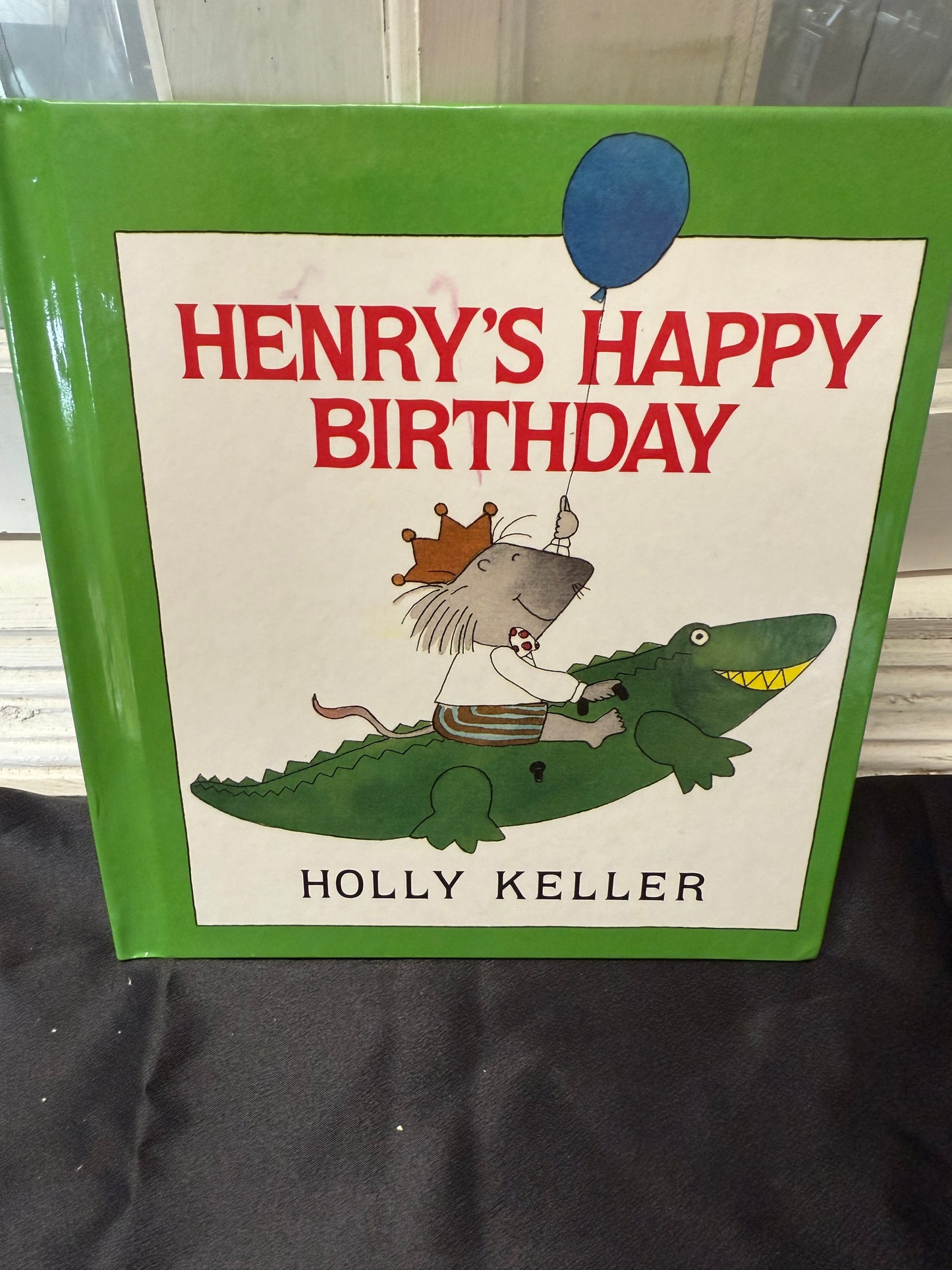 Henrys Happy Birthday Weekly Reader Childrens Book