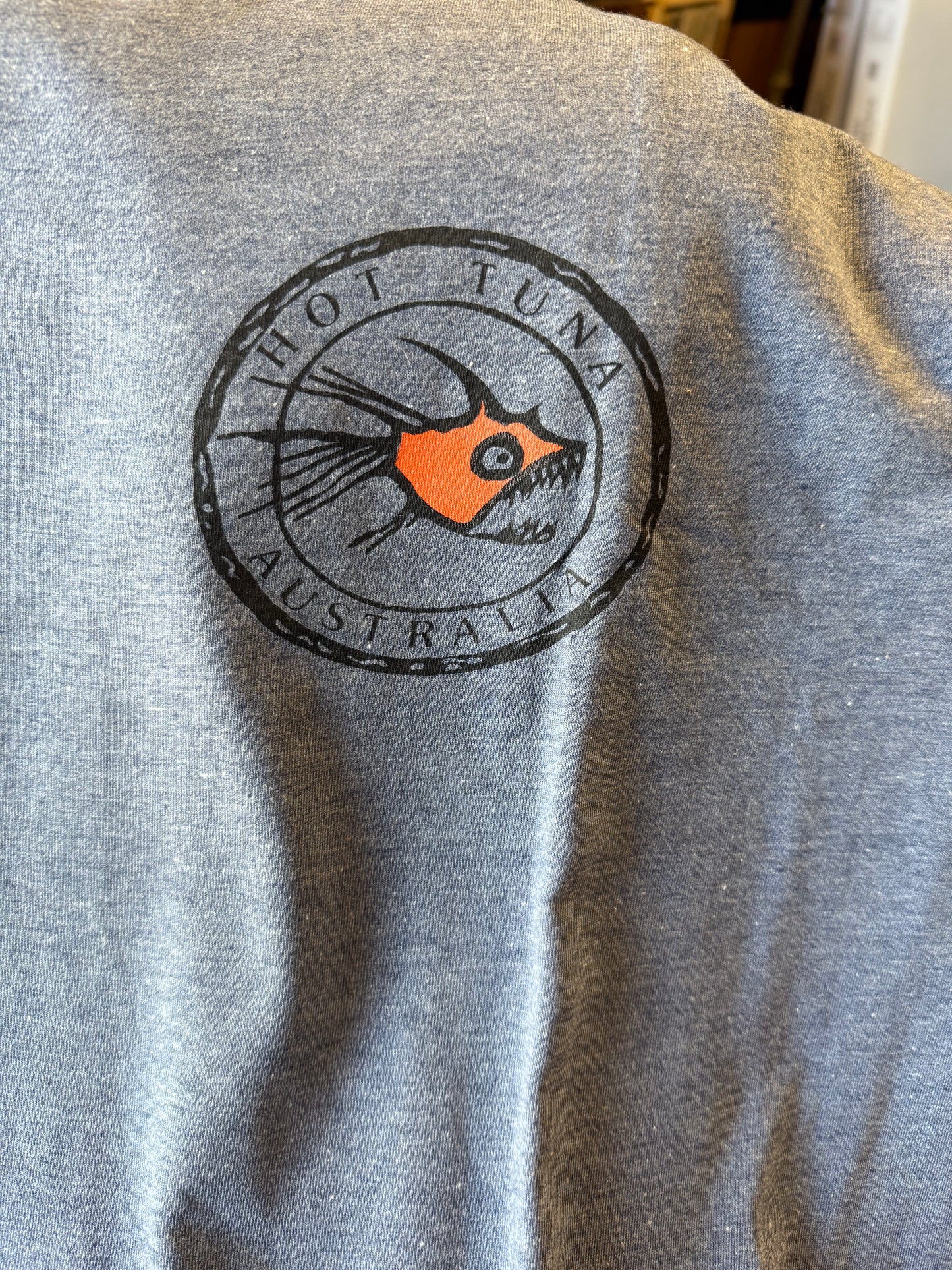 Hot Tuna Australia Short Sleeve T-Shirt Grey NWOT
